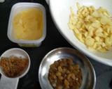 A picture of step 4 of Apple Pie.