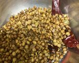 A picture of step 1 of Kadai paneer.