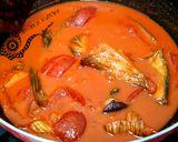 Foto langkah ke 5 dari resep Asam Padeh Ambu2 (Tongkol Asam Pedas).
