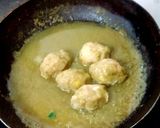 รูปขั้นตอนการทำที่ 4 ของ แกงเขียวหวานลูกชิ้นไก่ยัดใส้ไข่นกกระทา