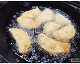 A picture of step 9 of Jau Gok Peanut Puff Dumpling.