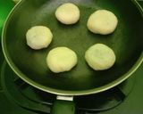 Foto langkah ke 4 dari resep Bakpia basah teflon isi kacang hijau.