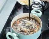 A picture of step 10 of Hot and Sour Soup.