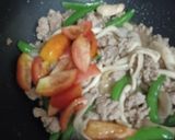 รูปขั้นตอนการทำที่ 3 ของ ผัดเห็ดนางฟ้าถั่วหวานหมูสับ