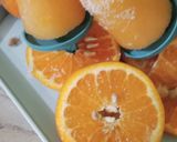 A picture of step 4 of Orange Ice lolly.
