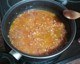 Foto del paso 4 de la receta: Garbanzos con longaniza fresca y huevos fritos