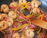 Foto del paso 4 de la receta: Salteado de camarón estilo Mua