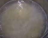 A picture of step 1 of White and chocolate Pasta dessert.