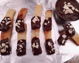 A picture of step 5 of Sweet buttery Puff pastry with chocolate nuty sauce.