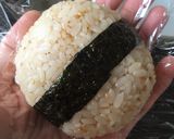 รูปขั้นตอนการทำที่ 2 ของ ข้าวปั้นไส้ไข่ดองโชยุ 味卵おにぎり Aji tamago onigiri