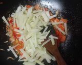 Foto langkah ke 3 dari resep Tumis Labu Wortel Udang Rebon Oregano.
