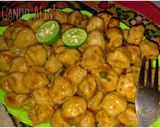 Foto langkah ke 6 dari resep Baso Asam Manis Saus Pedas.