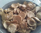 Foto langkah ke 3 dari resep Keripik Bakso.