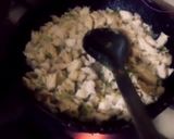 A picture of step 1 of Chicken and cheese patties.