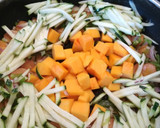 Foto del paso 3 de la receta: Pisto (sin tomate) de verduras con garbanzos