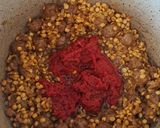 عکس مرحله 2 از دستور خورش بادمجان با گوشت قلقلی و غوره