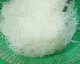 Foto langkah ke 1 dari resep Bihun goreng rumahan.