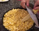 A picture of step 3 of Country Fried Corn with Fresh Garlic.