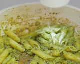 Foto langkah ke 3 dari resep Pesto Pasta Chicken.