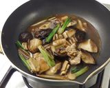 魷魚滷竹筍香菇 ⟨萬用常備菜 5 ⟩的食譜步驟6照片