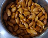 रोस्टेड ड्राई फ्रूटस (Roasted dry fruits recipe in hindi) रेसिपी चरण 1 फोटो