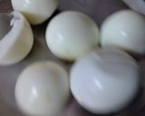 A picture of step 1 of Egg curry.