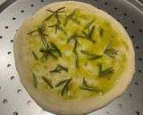 Foto del passaggio 7 della ricetta Pizza sottile 🍕