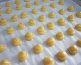 Foto langkah ke 14 dari resep Resep Milk Tea Cream Puff / Choux Au Craquelin / Kue Sus.
