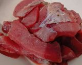 Foto langkah ke 2 dari resep Beef Ema Datshi (Bhutanese Food).