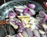 Foto langkah ke 3 dari resep Telur Ceplok Masak Kecap.
