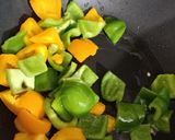 A picture of step 2 of Kadai paneer.