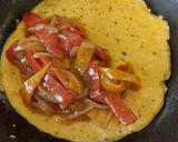Foto del paso 3 de la receta: Omelette de peperonata con queso