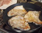 Foto del paso 1 de la receta Chuletas de cerdo gratinadas con queso al aroma de limón