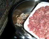 A picture of step 3 of Achari shimla mirch keema - capsicum with beef mince.