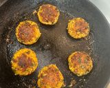 A picture of step 5 of PANEER SPROUTS TIKKI - High Protein Pan -Shallow Fried😋.