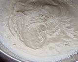 Une image de l'étape 3 de Charlotte framboises saint Valentin aux biscuits de Reims.