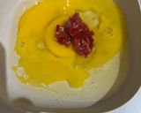Foto langkah ke 2 dari resep Telur Dadar Pedas.