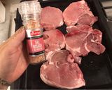 Foto del paso 1 de la receta: Chuletas a las finas hierbas y pimienta