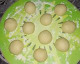 Foto langkah ke 5 dari resep Donut topping chocolate almond (ukuran sendok).