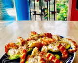Foto del paso 3 de la receta: Aguacates picantes con langostinos