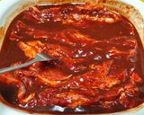 รูปขั้นตอนการทำที่ 2 ของ น้ำหมักหมูแดงแบบง่าย