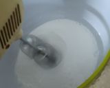 A picture of step 7 of Creamy sponge cake.