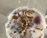 Foto del paso 2 de la receta: Licuado de frutos rojos, avena y nuez