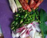 Foto langkah ke 2 dari resep Sambal Jambal Asin Cabe Ijo.
