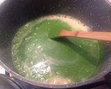 Foto del passaggio 7 della ricetta Risotto con crema di spinaci e tastasale croccante