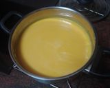 Foto del paso 3 de la receta: Vichyssoise de calabaza, boniato y zanahoria con tostas de pan de ajo