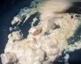 A picture of step 5 of Alfredo pasta.