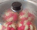 Foto langkah ke 5 dari resep Bakpao Kepang Merah Putih.