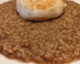 Foto del passaggio 6 della ricetta Risotto alla barbabietola con tomino🍚