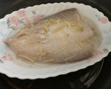 薑絲蒸虱目魚肚的食譜步驟2照片